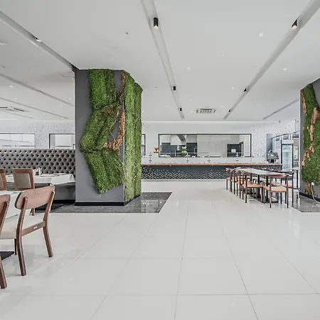 Euro Star & Beach 酒店 4*